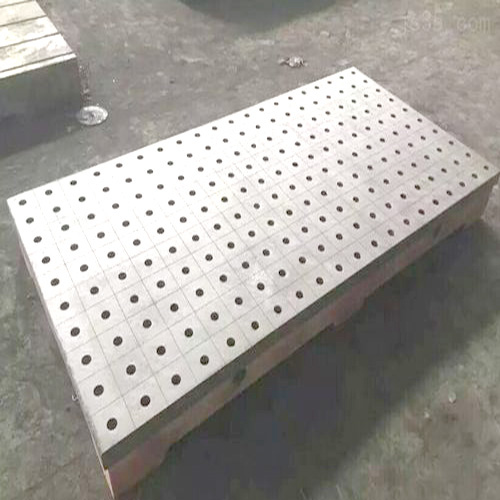 Pyrotechnic platform